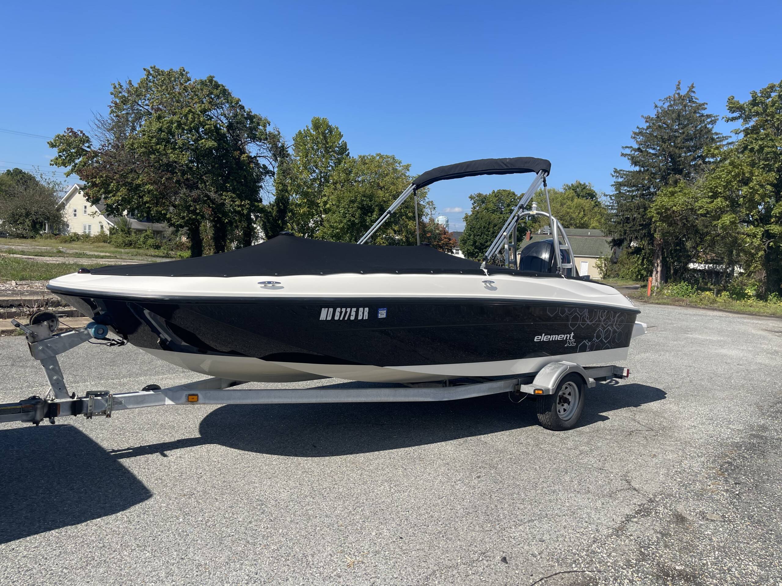 Canvas & Upholstery Services